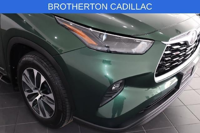 Used 2025 Toyota Highlander XLE AWD/4WD image 13