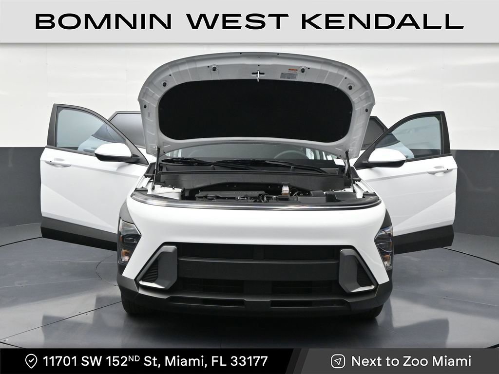 Used 2024 Hyundai Kona SE image 34