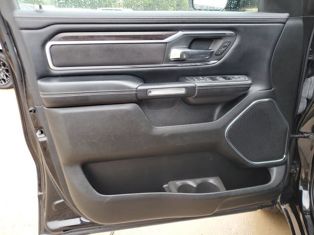Used 2025 RAM 1500 Laramie AWD/4WD image 17