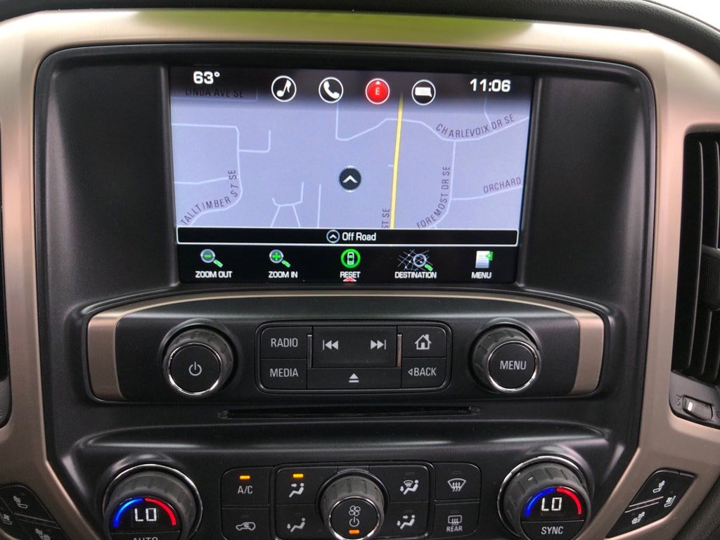 Used 2016 GMC Sierra 2500 Denali w/ Driver Alert Package image 27