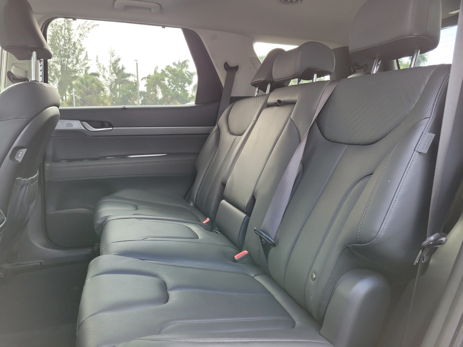 Used 2023 Hyundai Palisade SEL AWD/4WD image 13