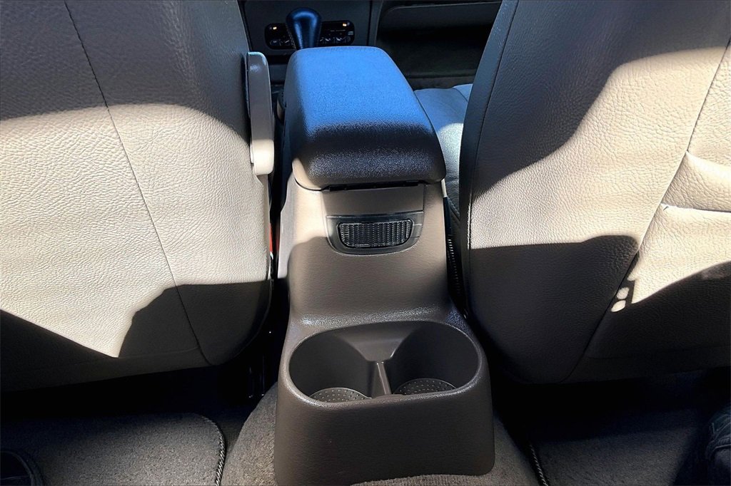 Used 2004 Chrysler Sebring LXi image 19