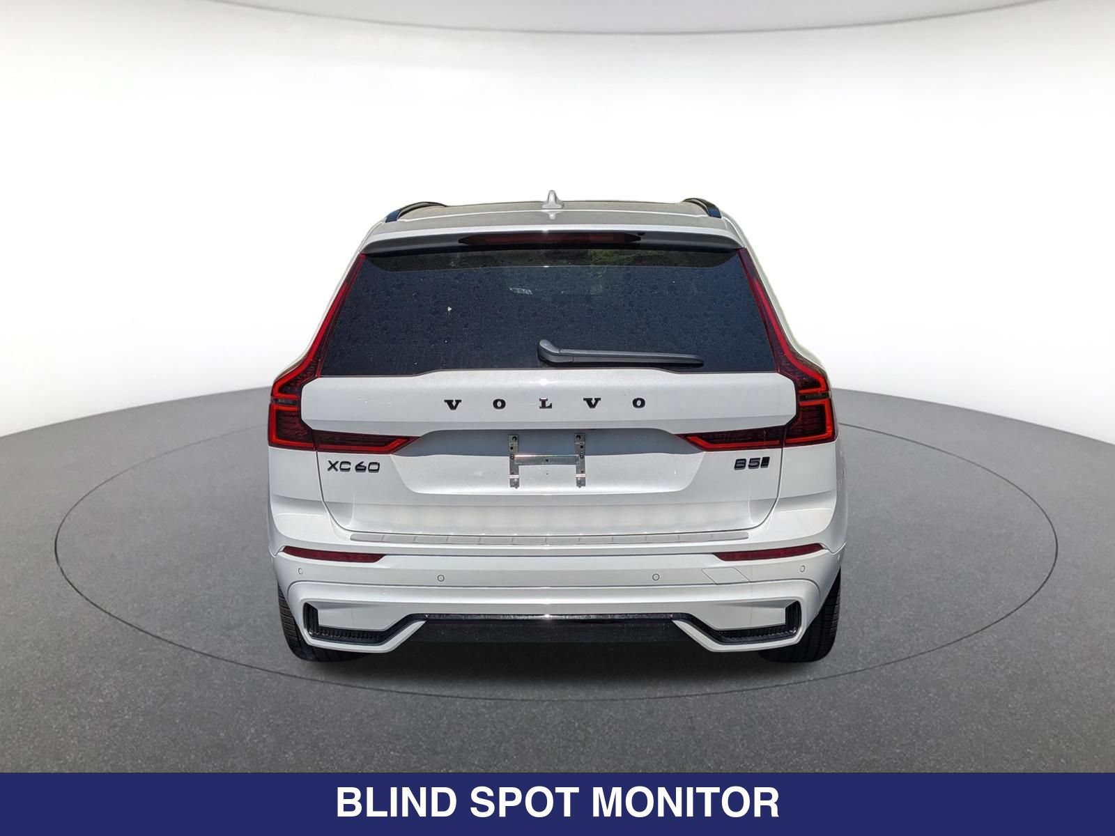 New 2026 Volvo XC60 B5 Ultra w/ Protection Package Premier AWD/4WD image 8