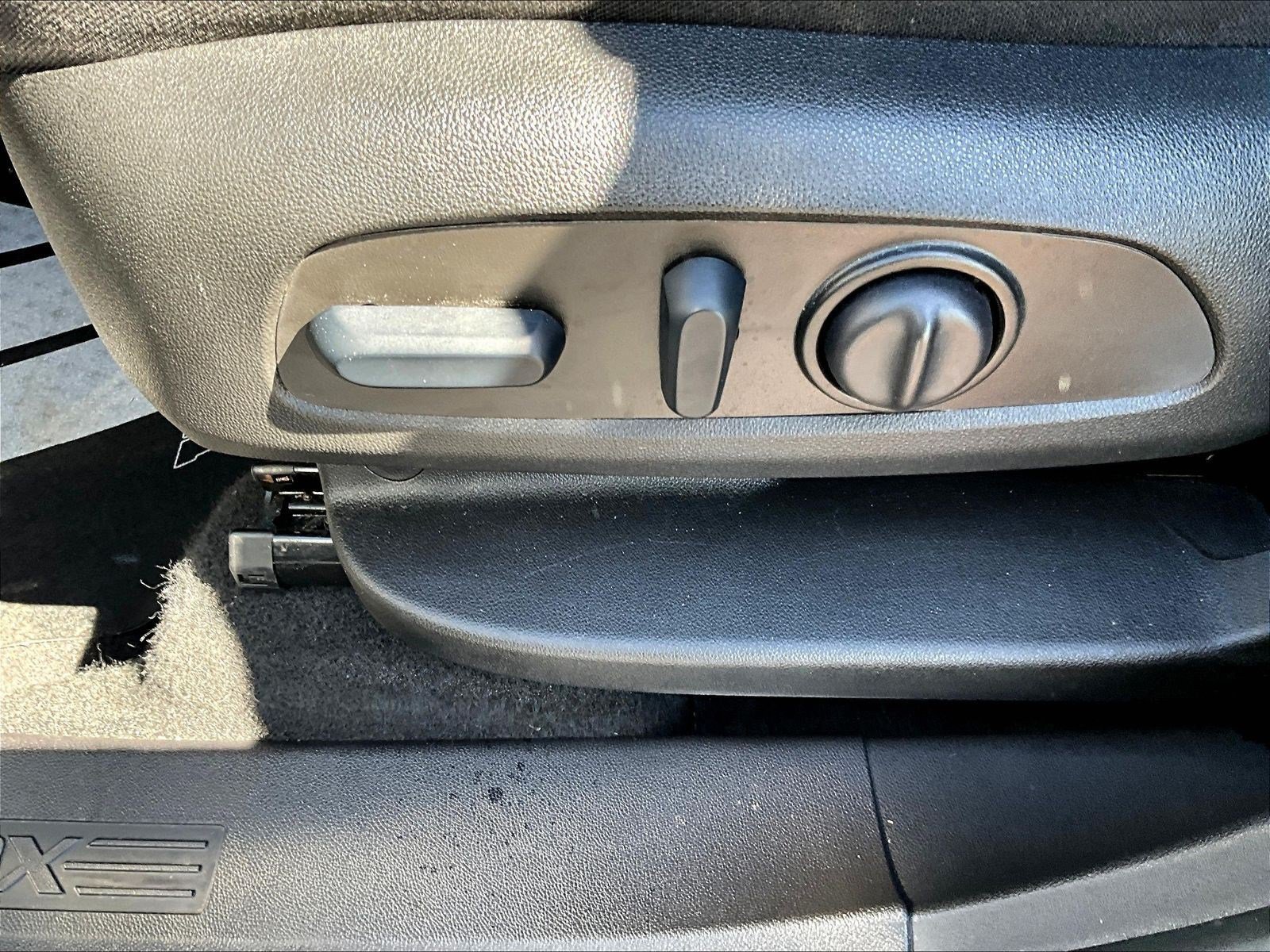 Used 2024 Chevrolet Equinox LS FWD image 36