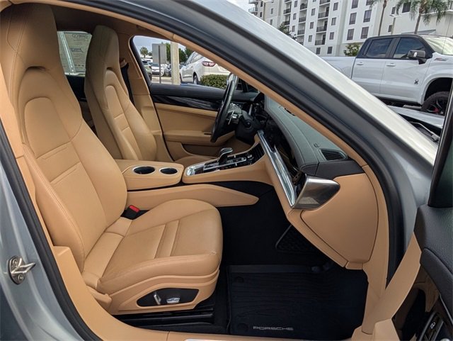Used 2021 Porsche Panamera image 14