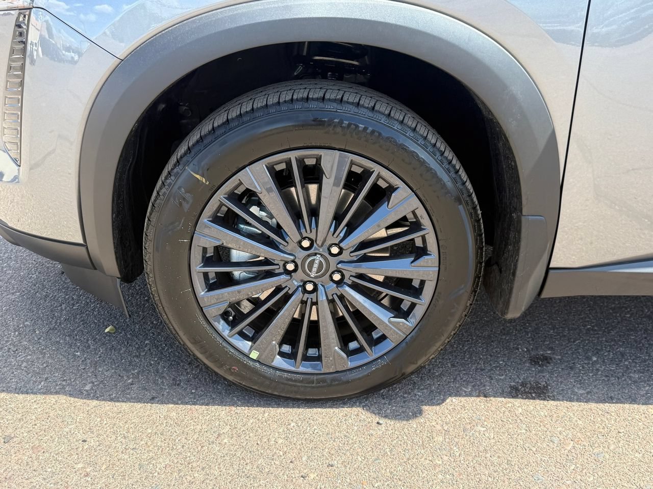 New 2026 Nissan Pathfinder SL w/ SL Premium Package (P04) FWD image 9