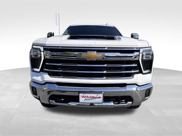 Used 2024 Chevrolet Silverado 2500 LTZ AWD/4WD image 12