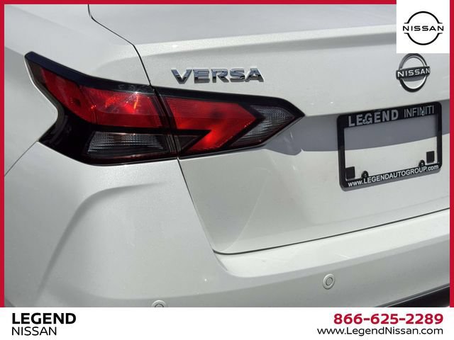 Used 2023 Nissan Versa SV FWD image 11