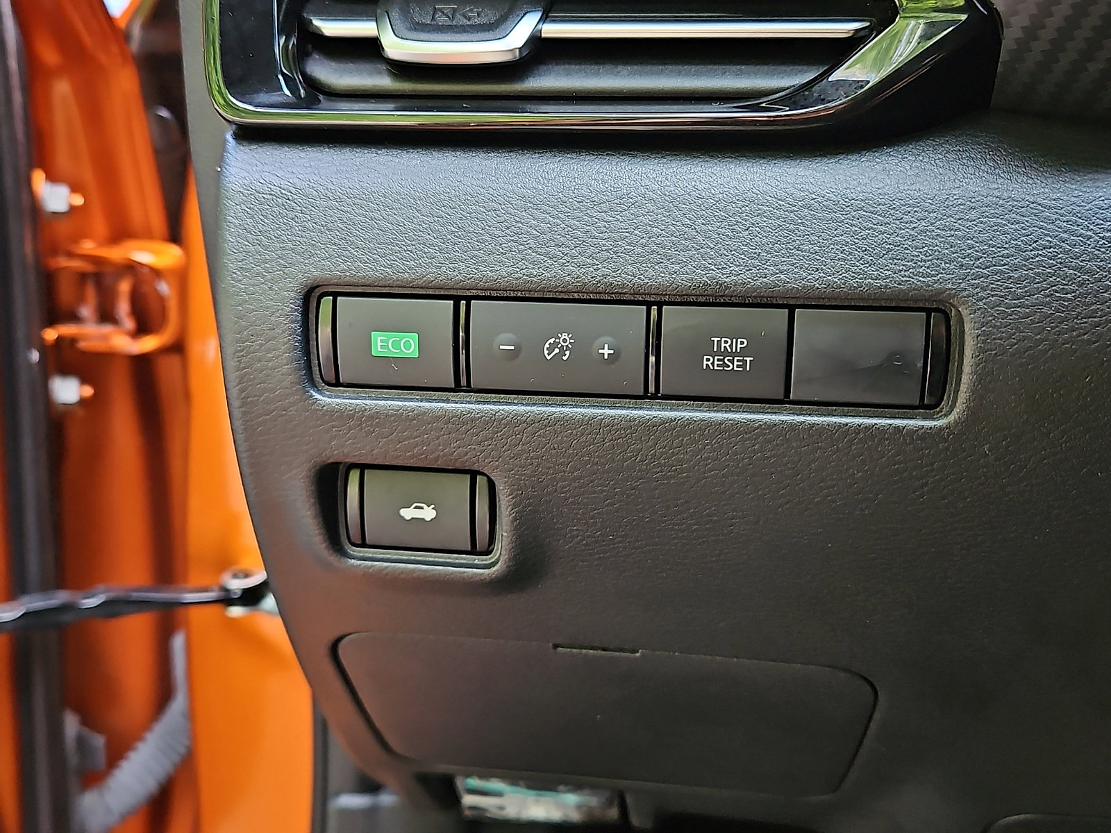 Certified 2023 Nissan Sentra SR w/ Electronics Package FWD image 25