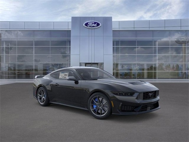 New 2025 Ford Mustang Dark Horse image 7