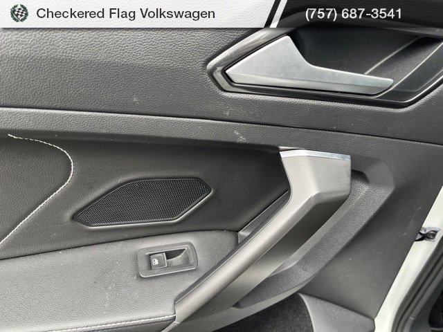 Used 2022 Volkswagen Tiguan SE R-Line image 23