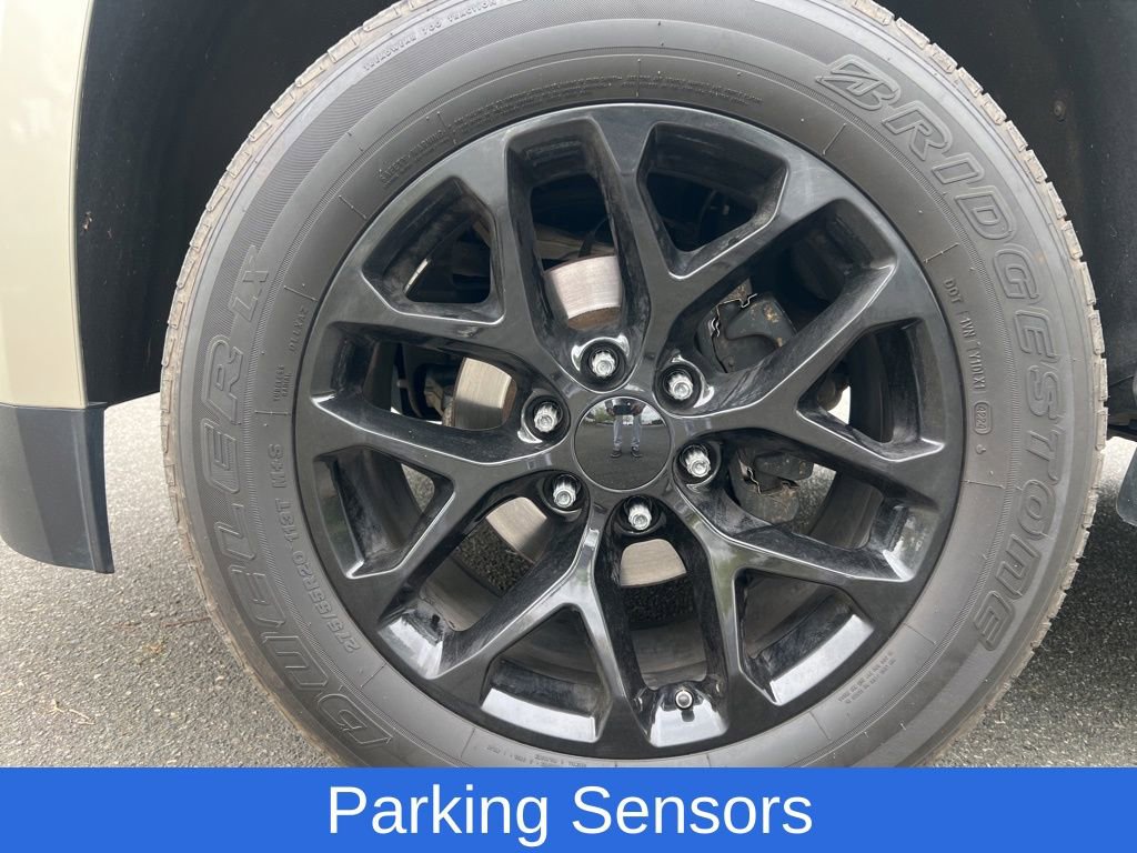 Used 2015 GMC Yukon SLT w/ Open Road Package image 8