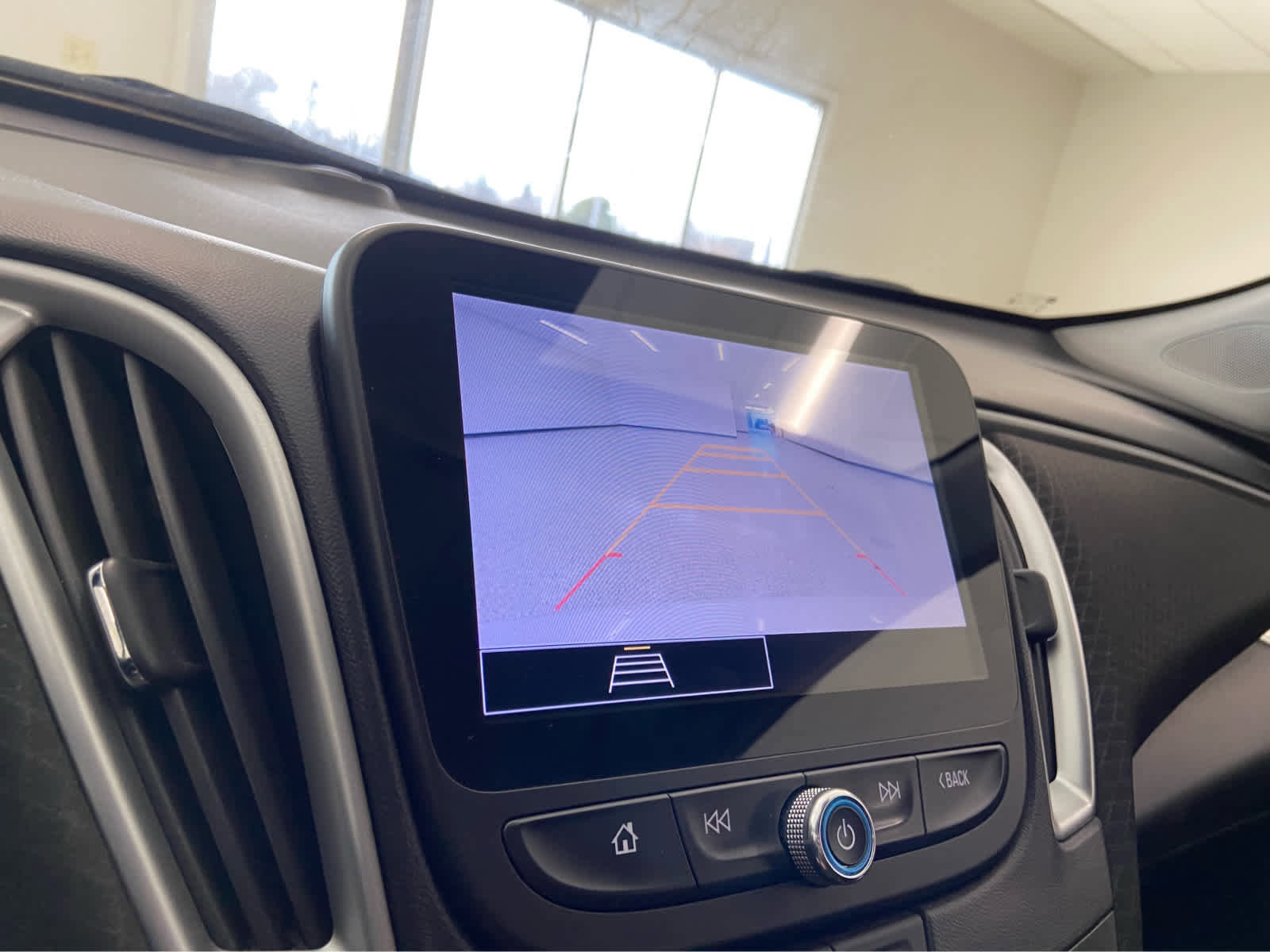 Used 2024 Chevrolet Malibu LT image 28