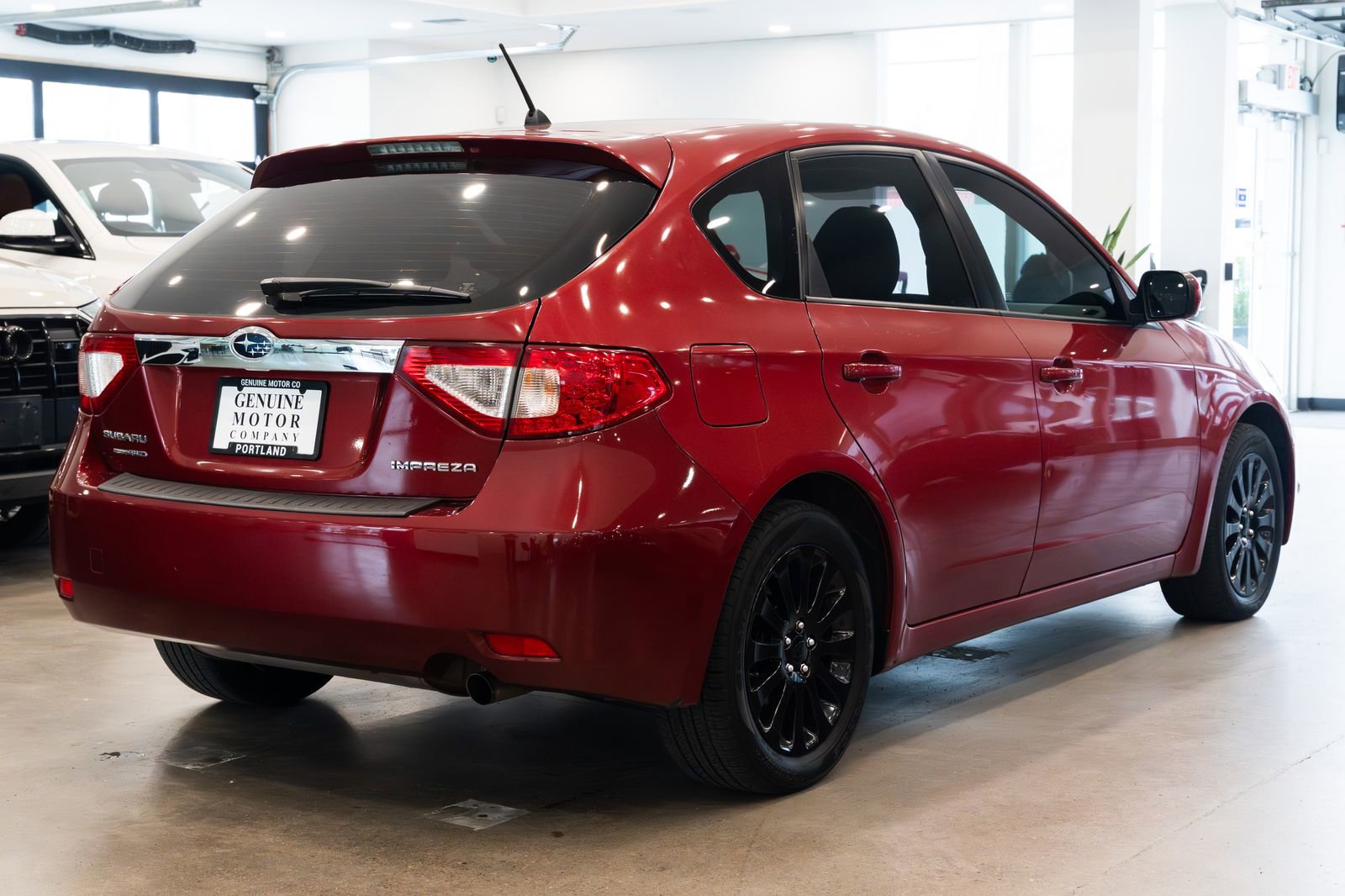 Used 2010 Subaru Impreza 2.5i Premium AWD/4WD image 4
