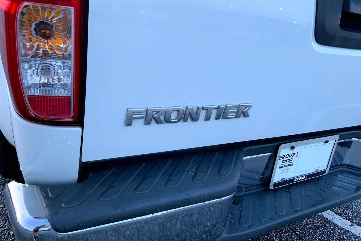 Used 2015 Nissan Frontier S RWD image 29