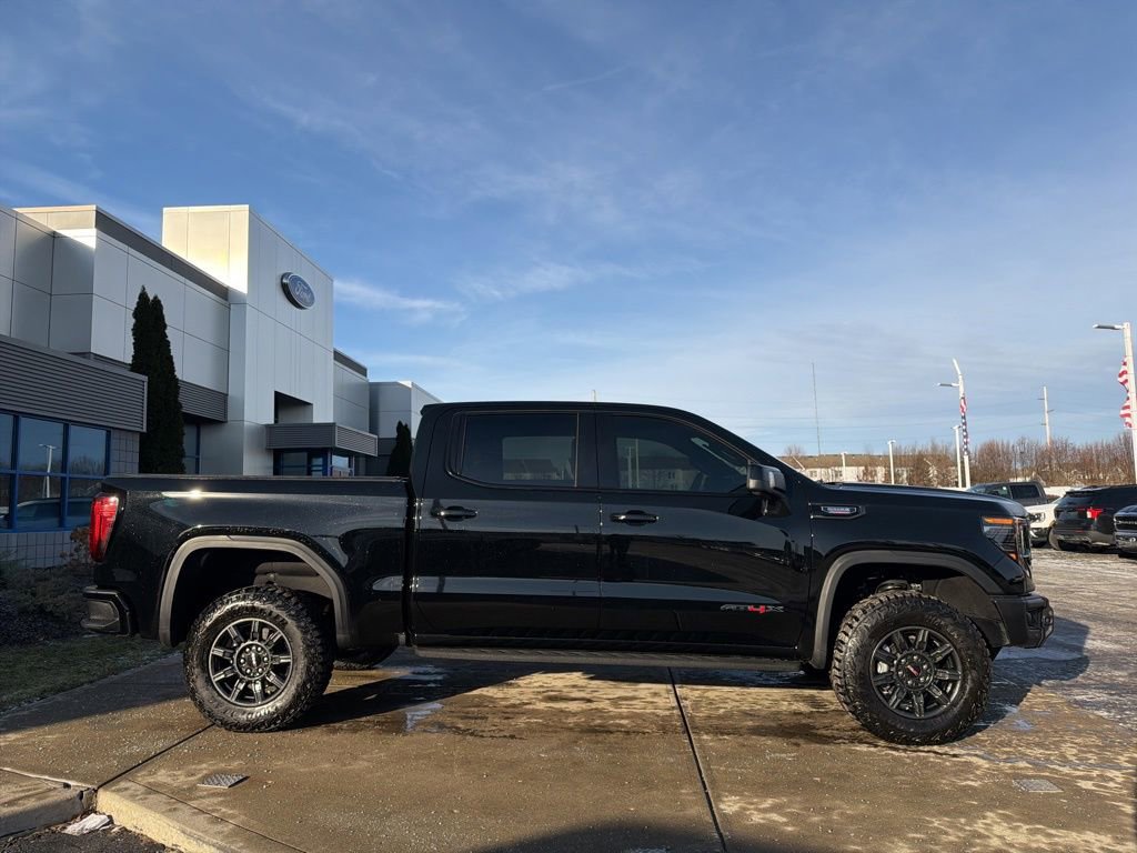 Used 2025 GMC Sierra 1500 AT4X image 8