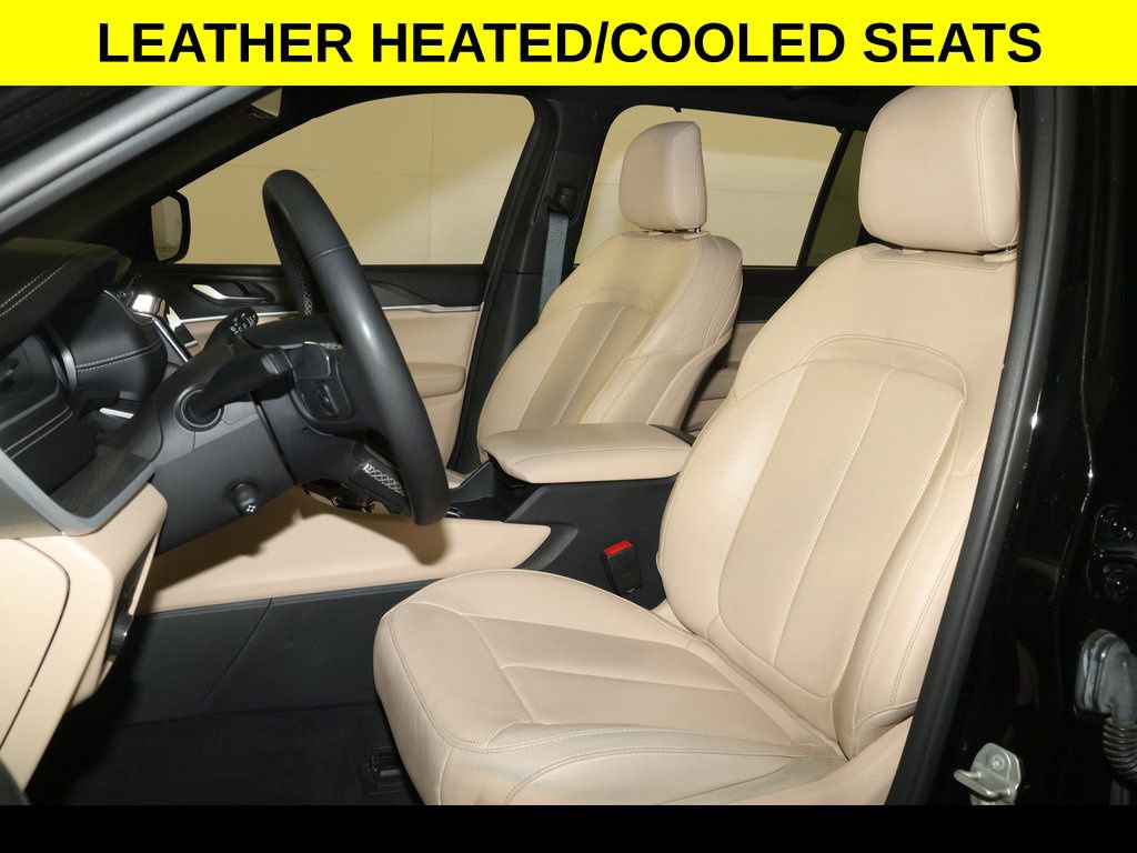 Used 2023 Jeep Grand Cherokee L Limited w/ Luxury Tech Group II image 4