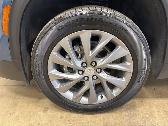 Used 2025 Buick Enclave Preferred image 11