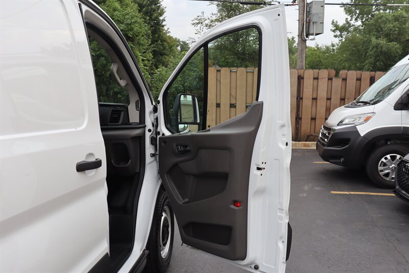Used 2025 Ford Transit 150 Low Roof RWD image 20
