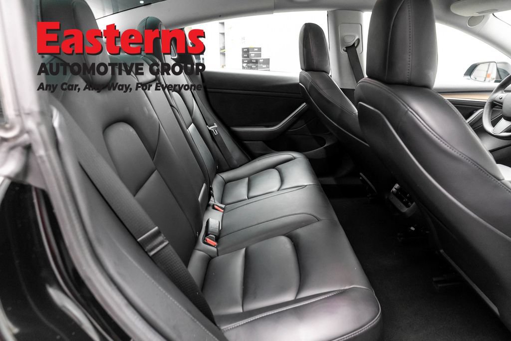 Used 2021 Tesla Model 3 Standard Range Plus RWD image 17