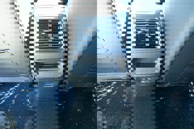 New 2026 Volkswagen Tiguan SE R-Line image 33