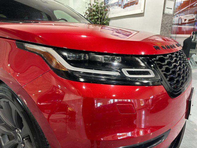 Used 2018 Land Rover Range Rover Velar R-Dynamic SE AWD/4WD image 17