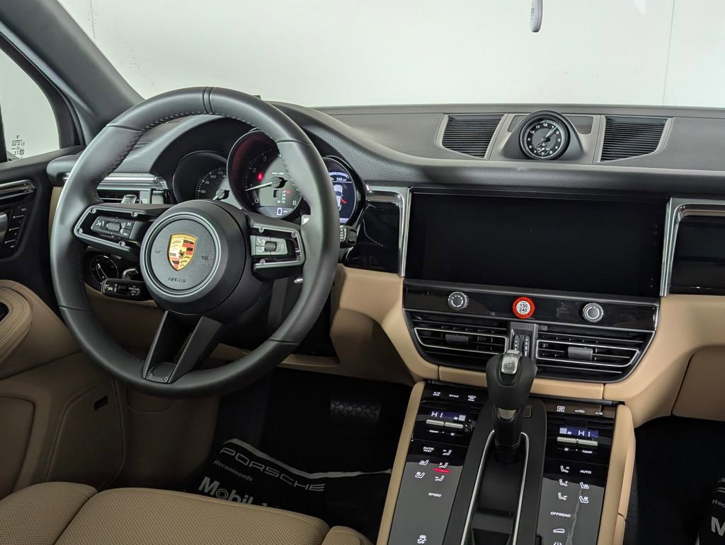 New 2026 Porsche Macan image 20