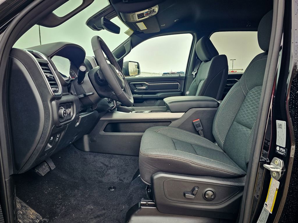 New 2026 RAM 1500 4x4 Crew Cab image 13