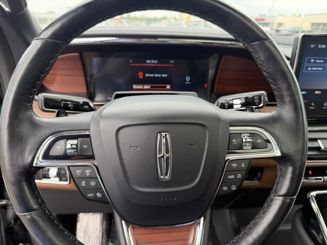 Used 2023 Lincoln Navigator Reserve AWD/4WD image 19