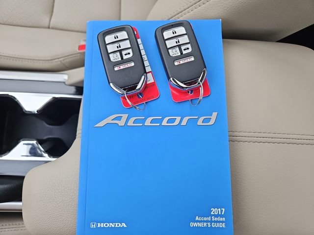 Certified 2017 Honda Accord EX-L image 18