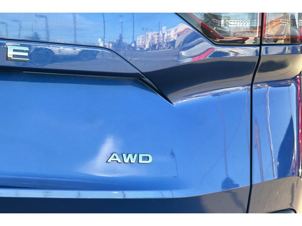 Used 2023 Nissan Rogue S image 28