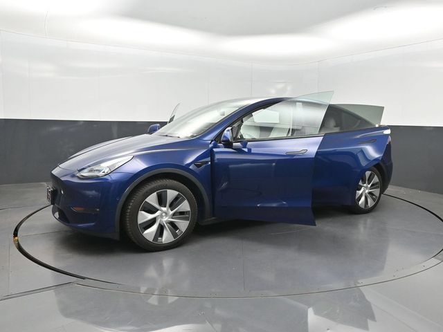 Used 2021 Tesla Model Y Long Range AWD/4WD image 25