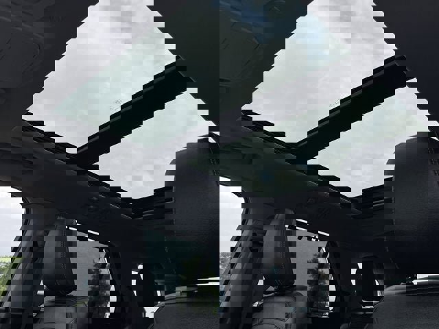 Used 2021 Ford Explorer Limited w/ Equipment Group 301A image 17