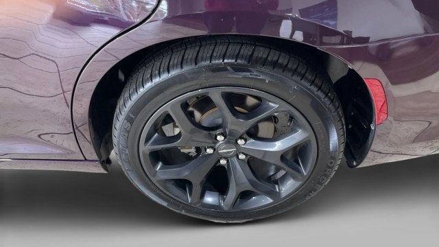 Used 2021 Chrysler 300 Touring w/ Sport Appearance Package image 19