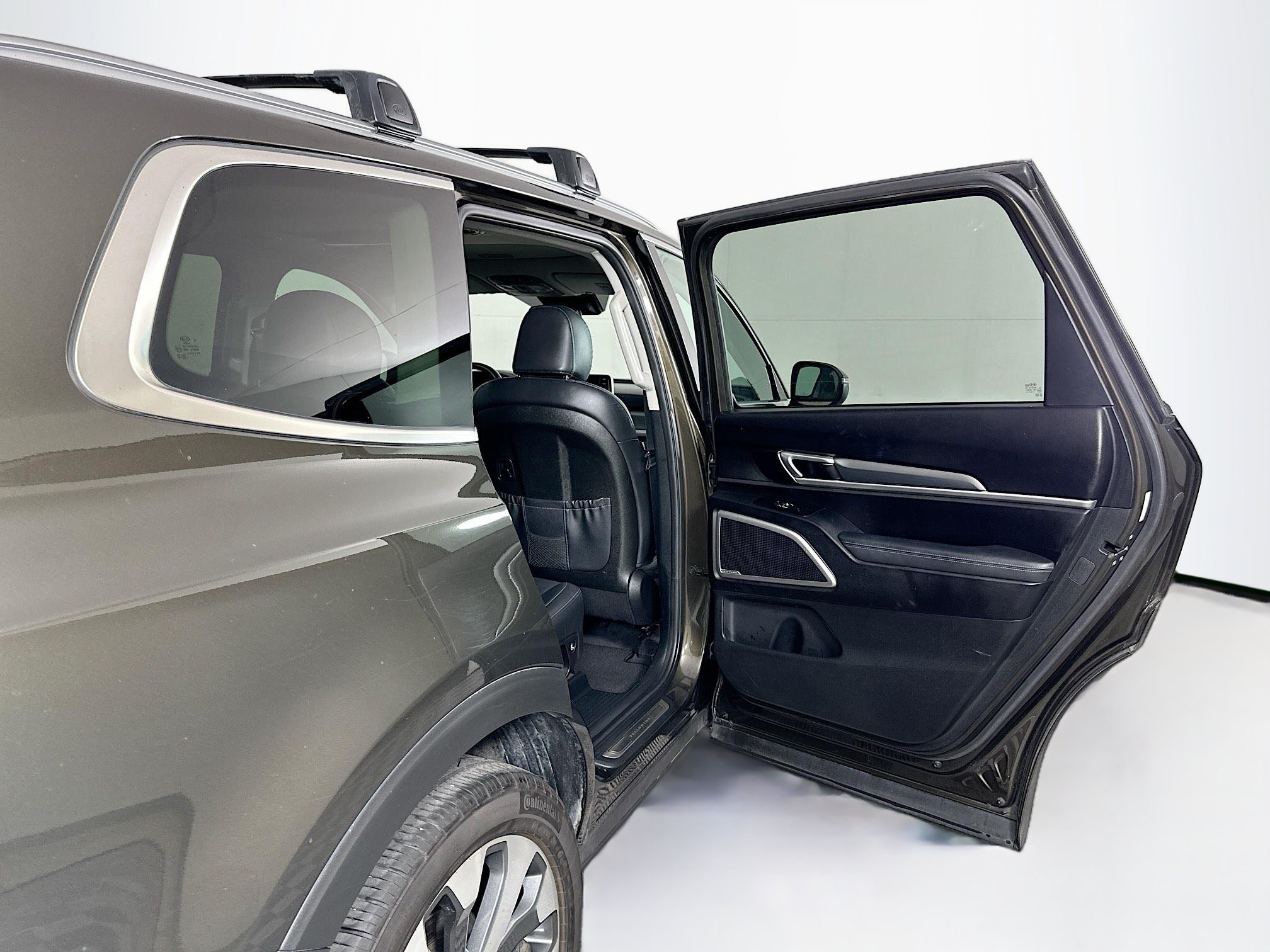 Used 2020 Kia Telluride S AWD/4WD image 31