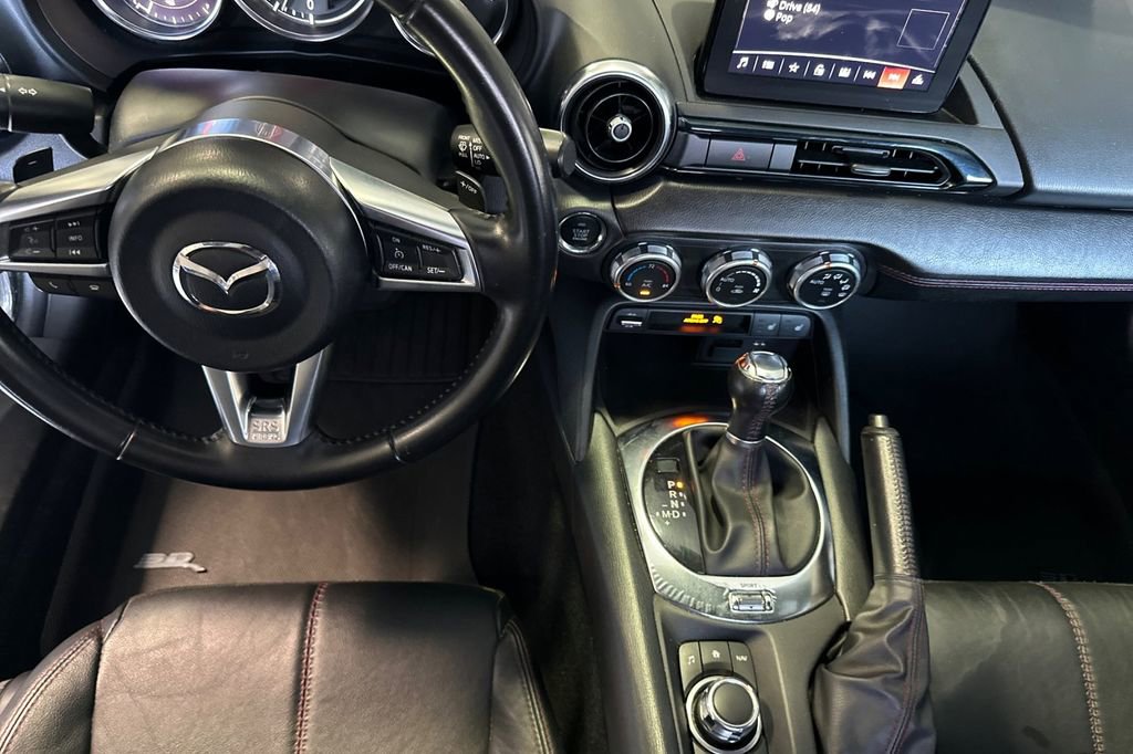 Used 2018 MAZDA MX-5 Miata RF Grand Touring image 12