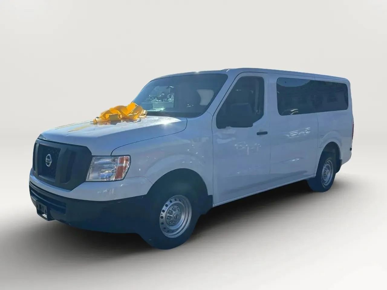 Used 2016 Nissan NV 3500 S image 11