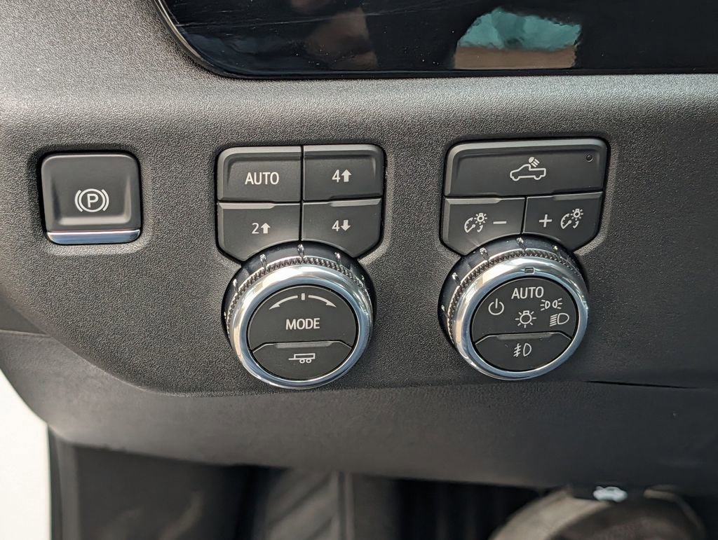 New 2026 GMC Sierra 1500 Elevation w/ X31 Off-Road Package AWD/4WD image 22