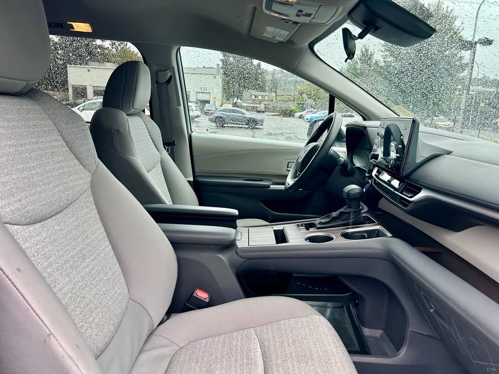 Certified 2024 Toyota Sienna LE AWD/4WD image 19