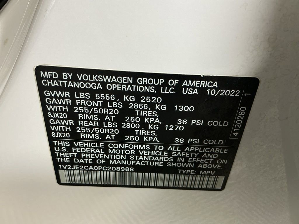 Used 2023 Volkswagen Atlas Cross Sport SE image 32