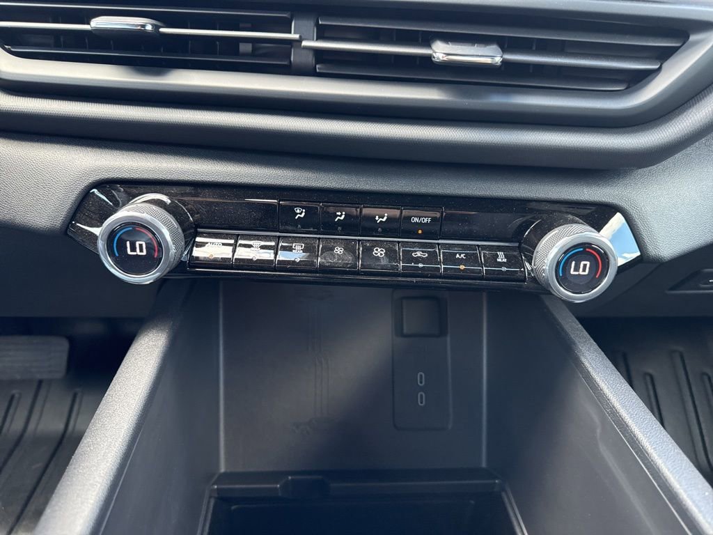 Used 2024 Chevrolet Silverado EV W/T image 21