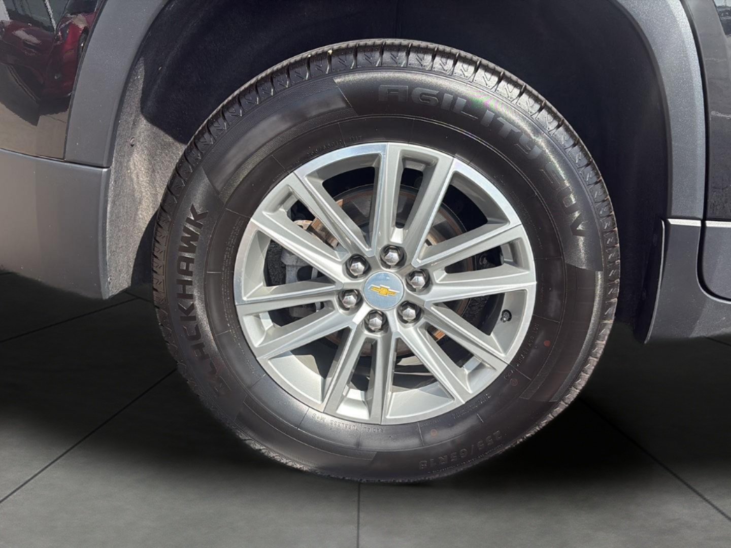 Used 2023 Chevrolet Traverse LT w/ LPO, Floor Liner Package AWD/4WD image 11