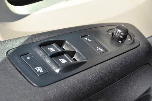 Used 2022 RAM ProMaster 2500 w/ Convenience Group image 16
