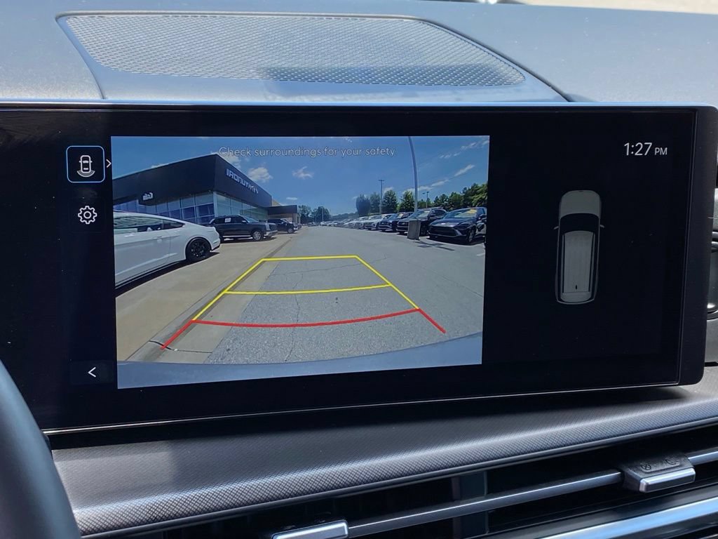 Used 2025 Hyundai Santa Fe SE FWD image 18