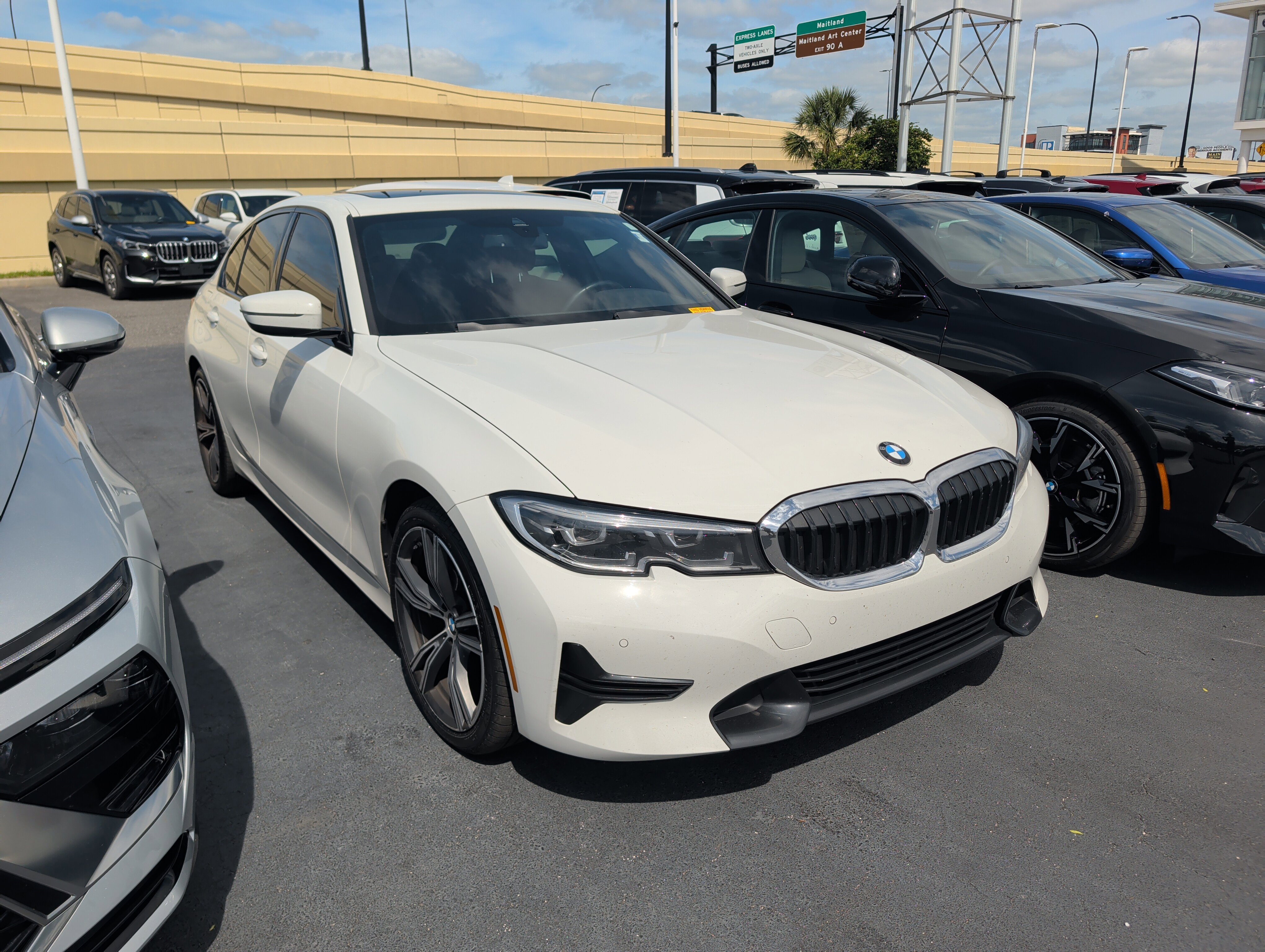 Used 2022 BMW 330i Sedan w/ Driving Assistance Package image 1