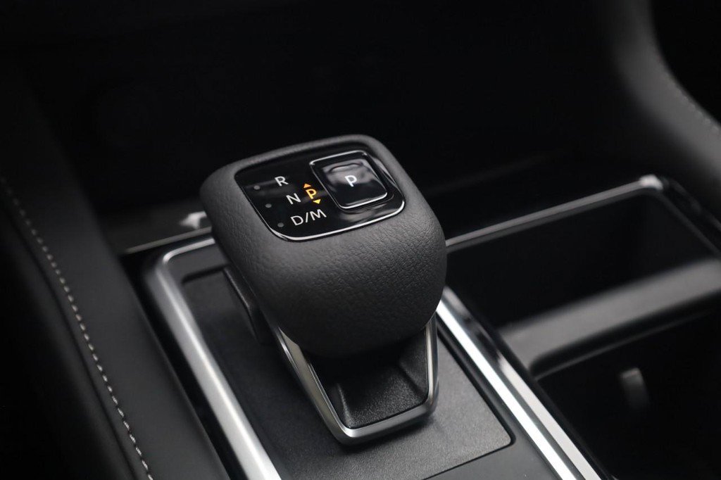 New 2026 Nissan Pathfinder SV AWD/4WD image 19