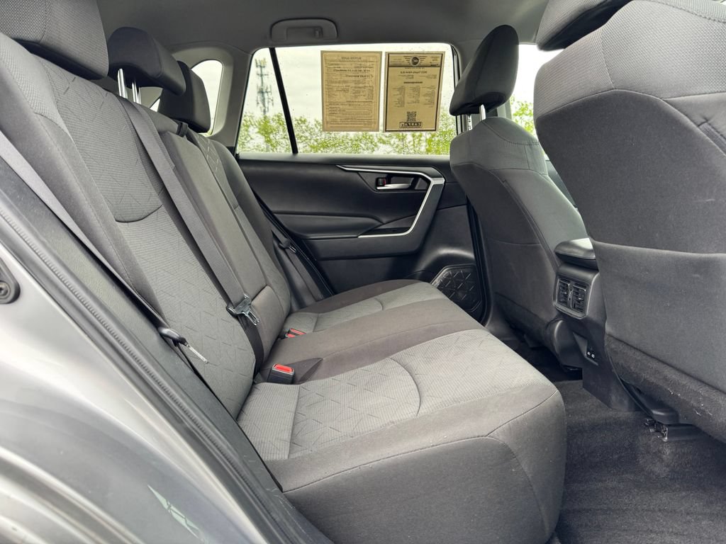 Used 2023 Toyota RAV4 XLE AWD/4WD image 14