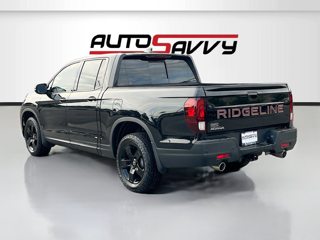 Used 2025 Honda Ridgeline Black Edition image 5