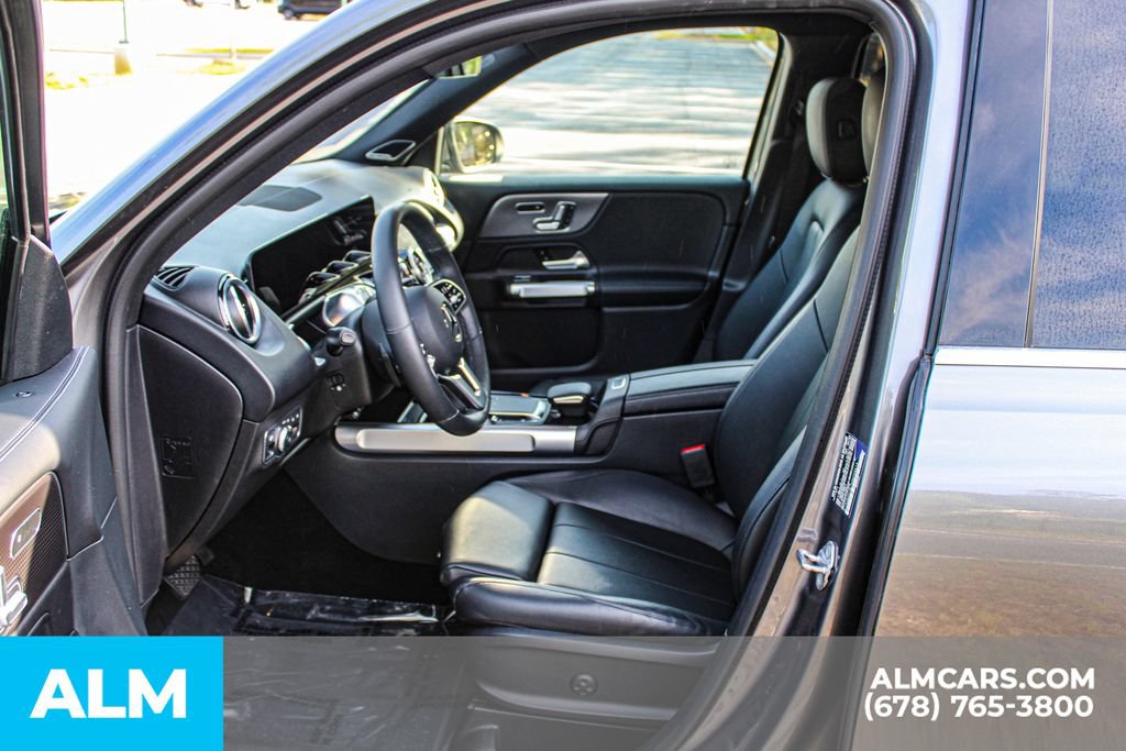 Used 2022 Mercedes-Benz GLB 250 4MATIC w/ Premium Package Lite image 17