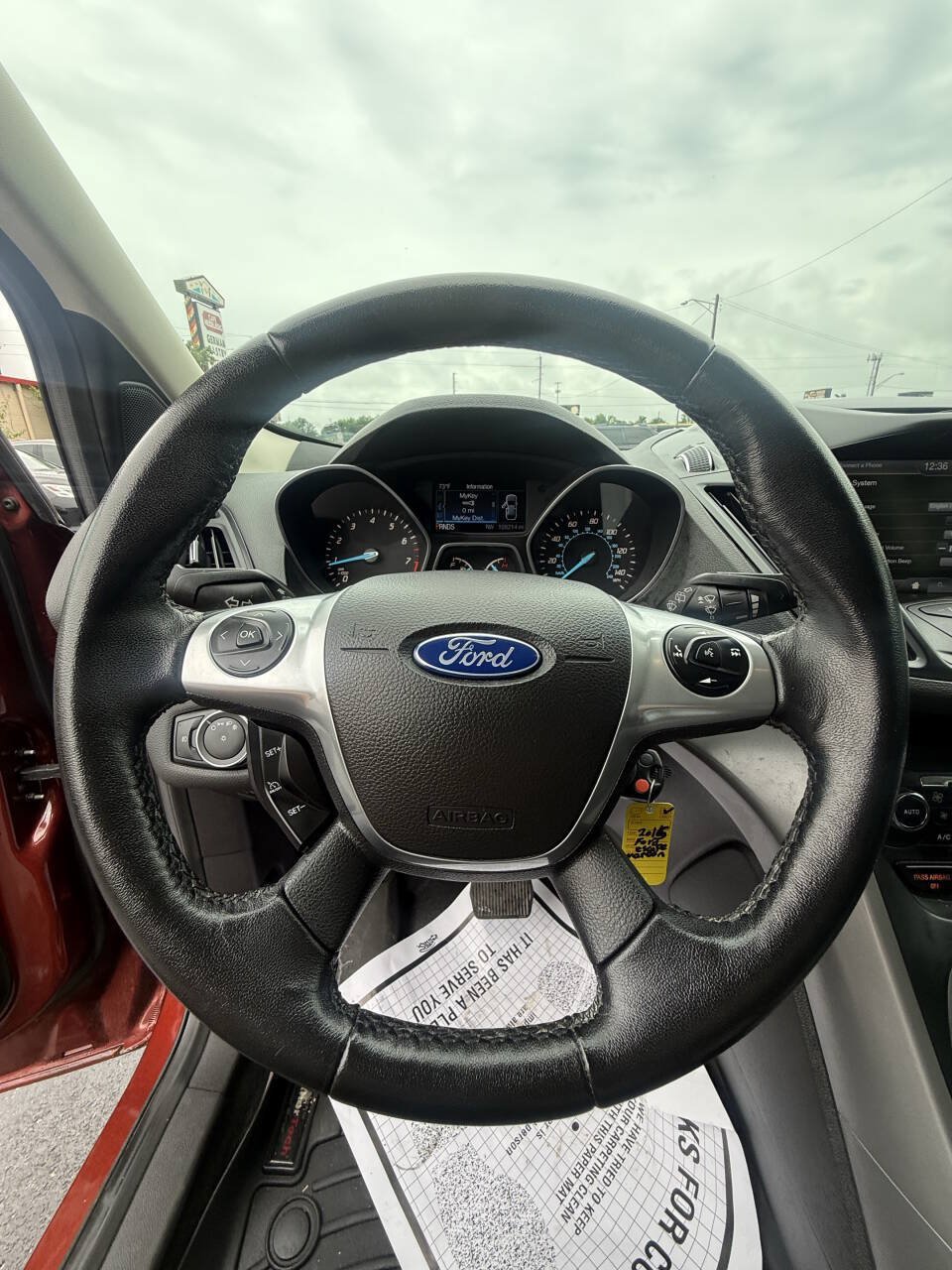 Used 2015 Ford Escape SE w/ Equipment Group 201A AWD/4WD image 12